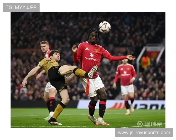 曼联15岁小将登场惊艳全场，弗爵在场看球感慨万千